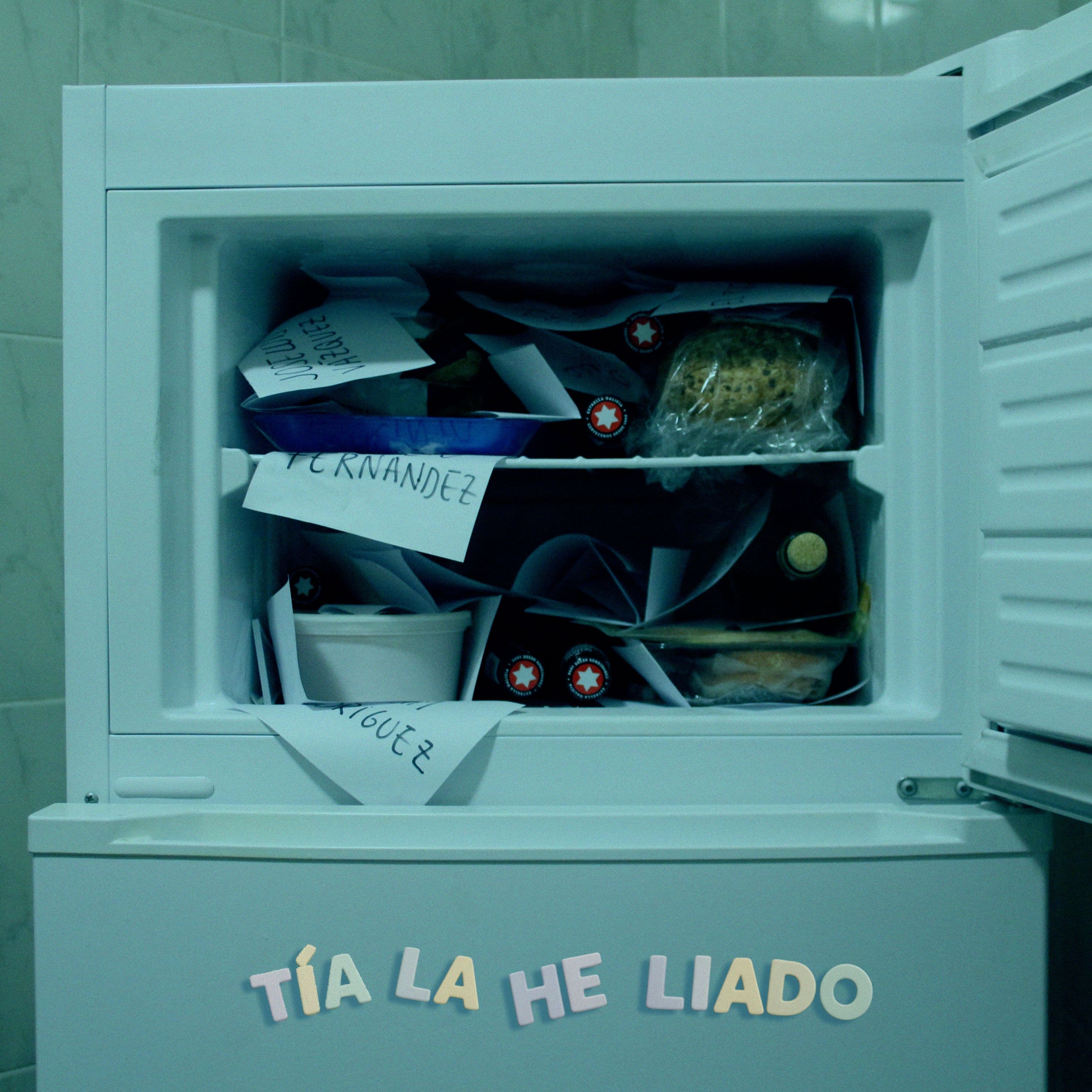 Portada de Tía la he liado de VELIA